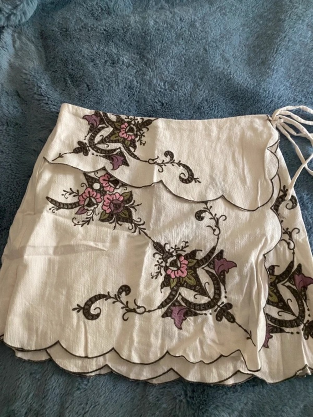 White Floral Embroidered Scallop Hem Wrap Skirt